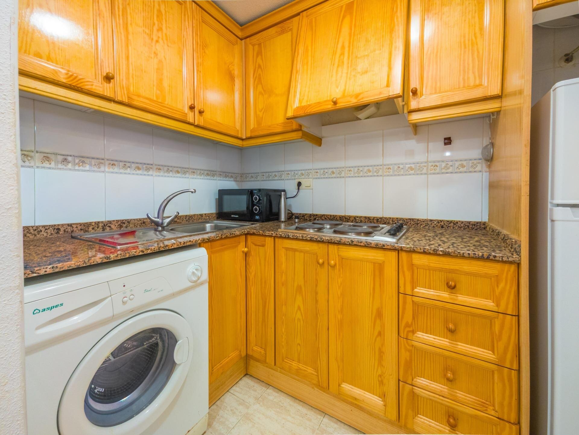 1-Bedroom Apartment in Acequion, Torrevieja - Image 2