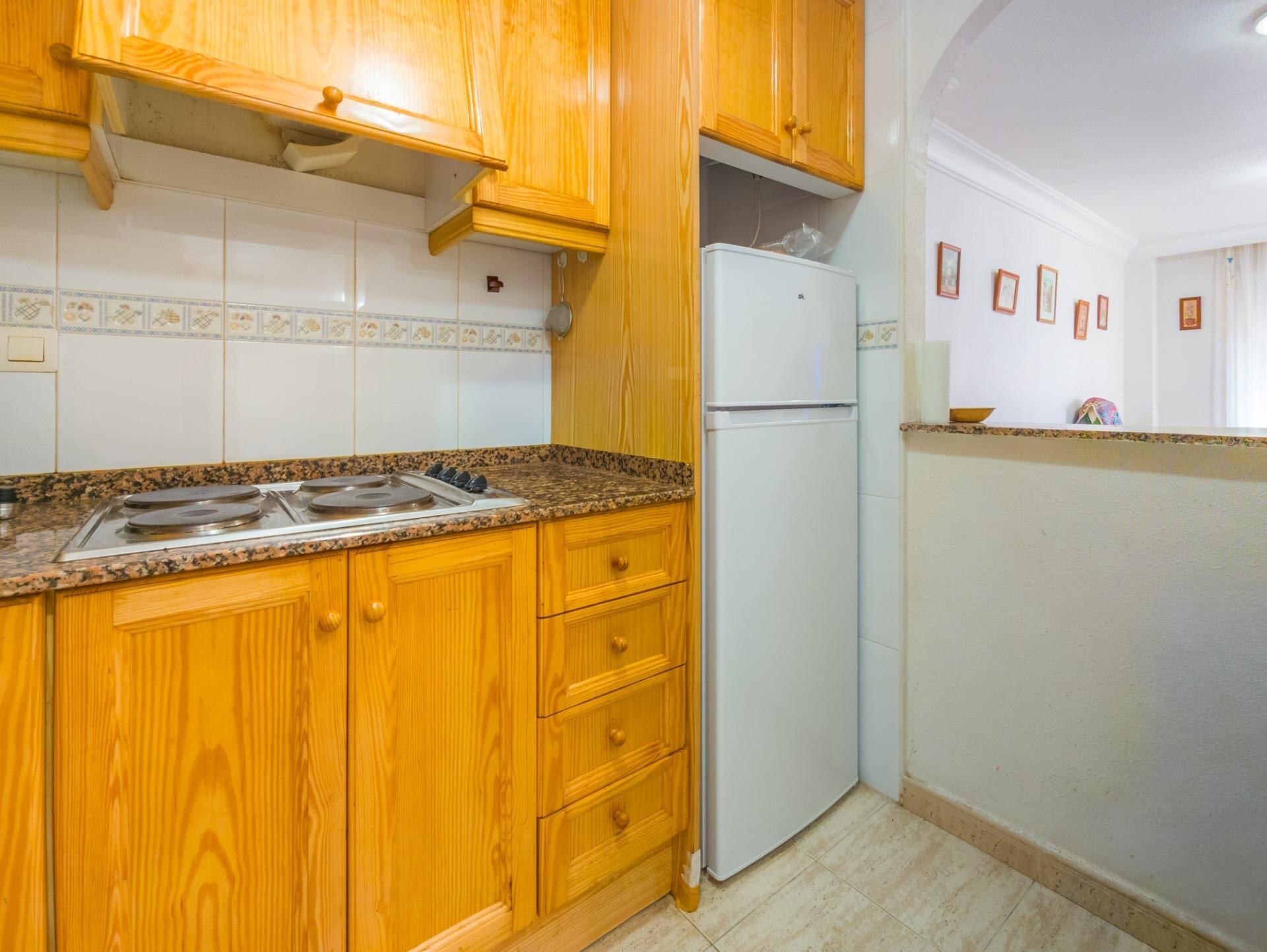 1-Bedroom Apartment in Acequion, Torrevieja - Image 5