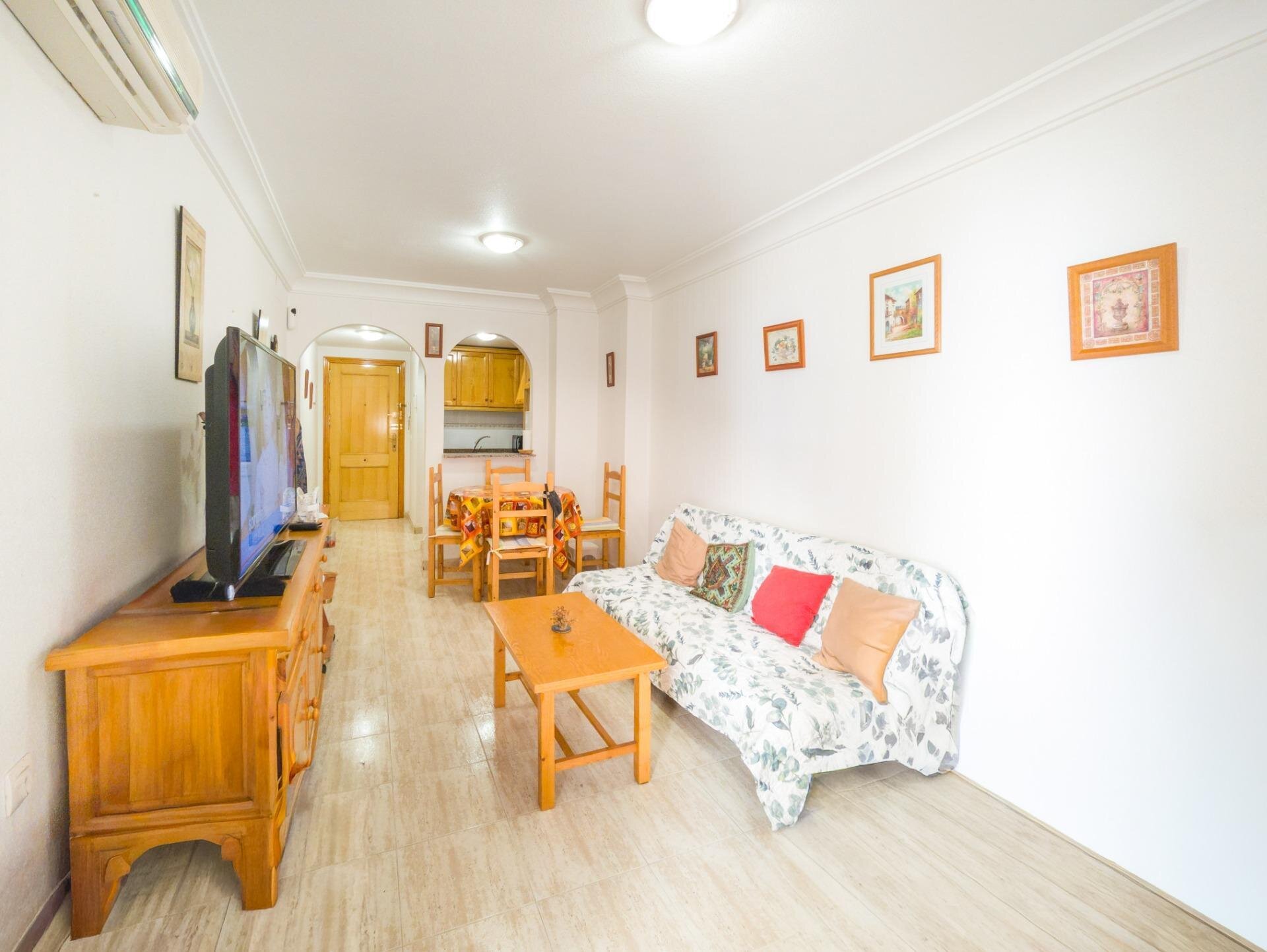 1-Bedroom Apartment in Acequion, Torrevieja - Image 6