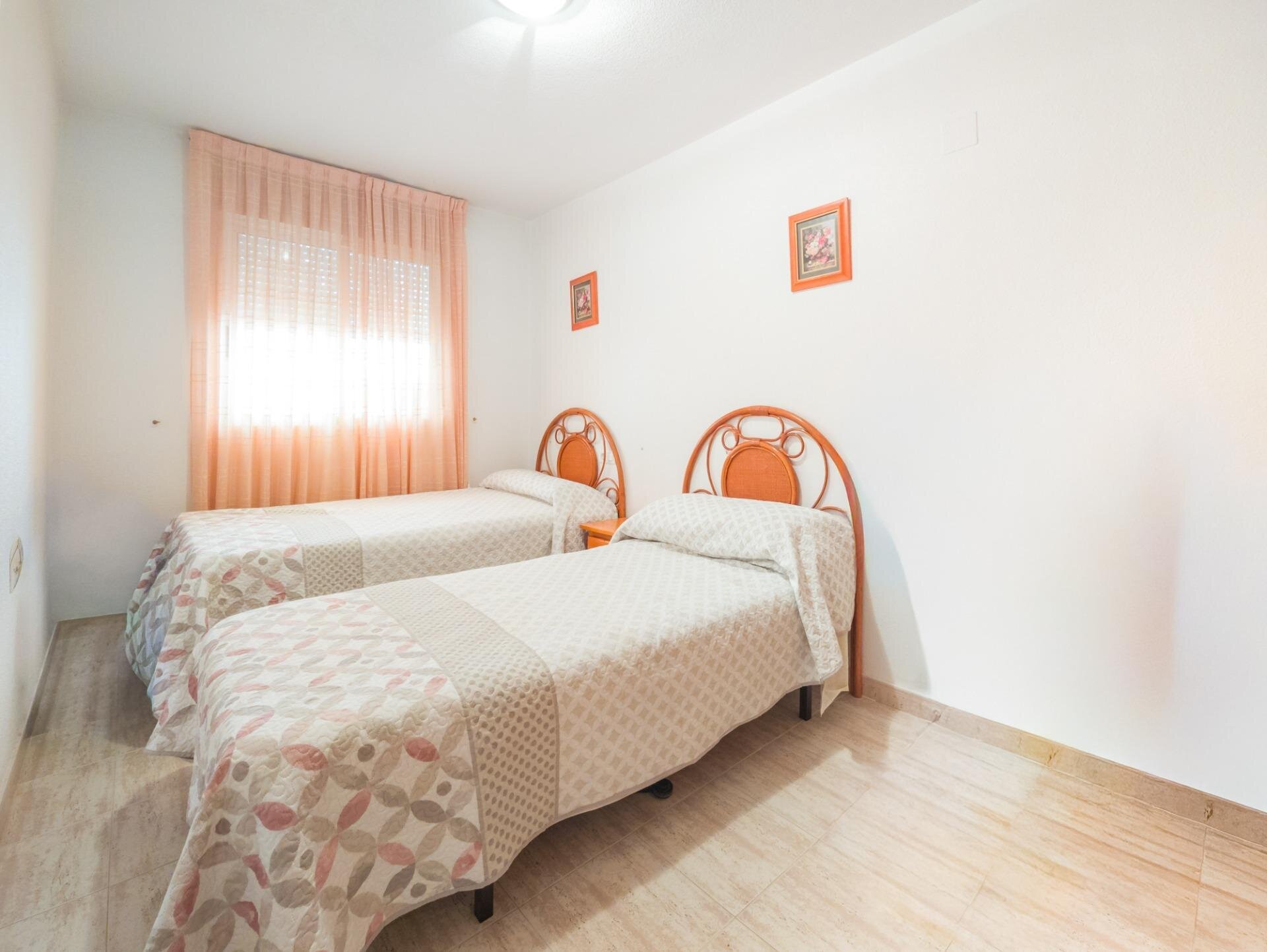 1-Bedroom Apartment in Acequion, Torrevieja - Image 7