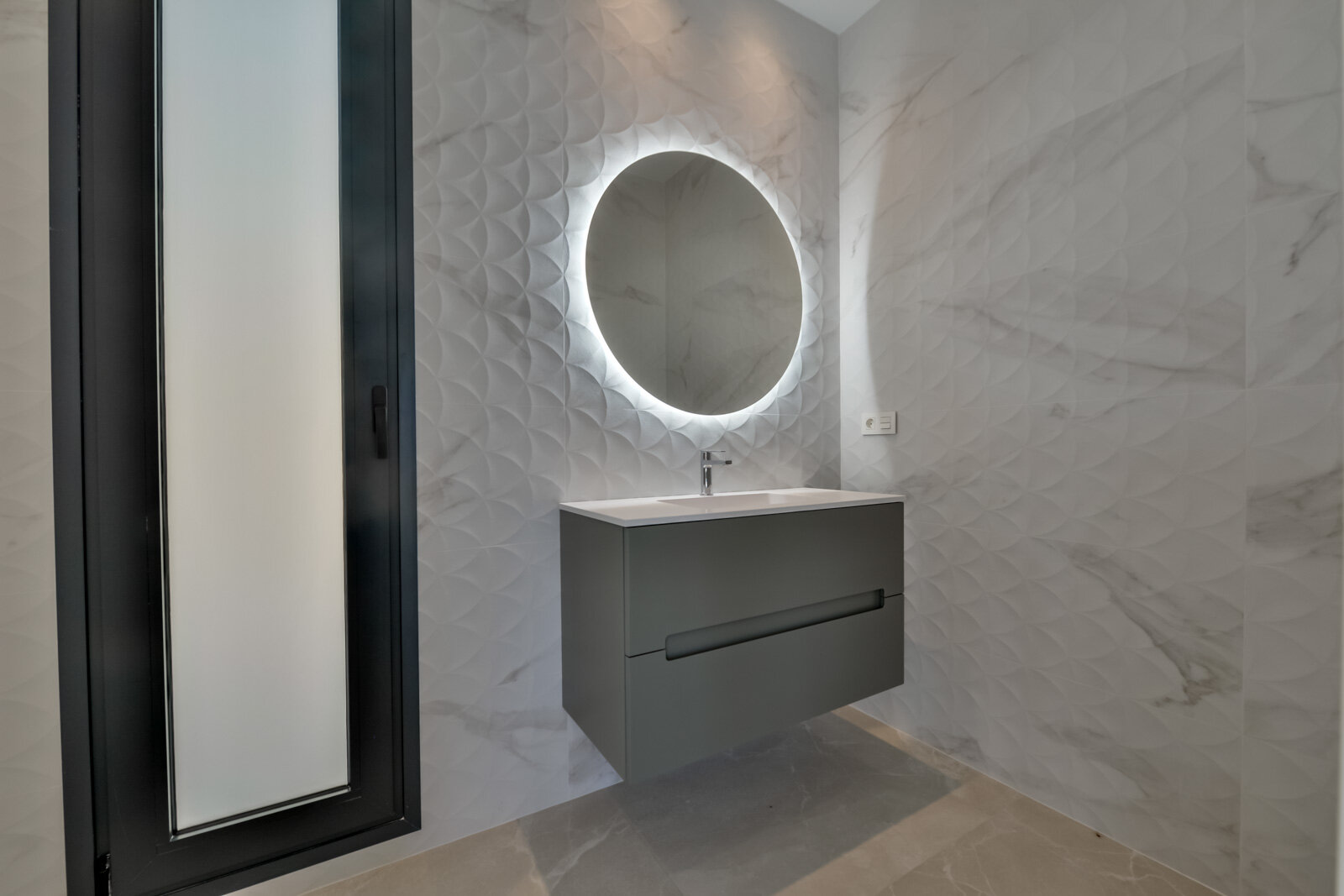 8-Bedroom Villa in Finestrat - Image 22