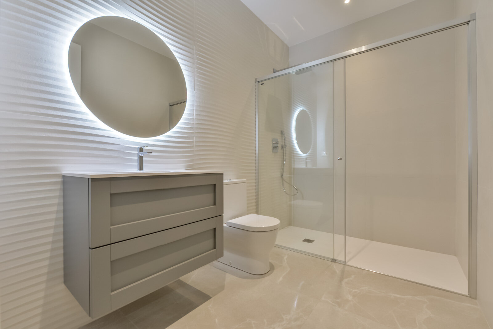 8-Bedroom Villa in Finestrat - Image 9