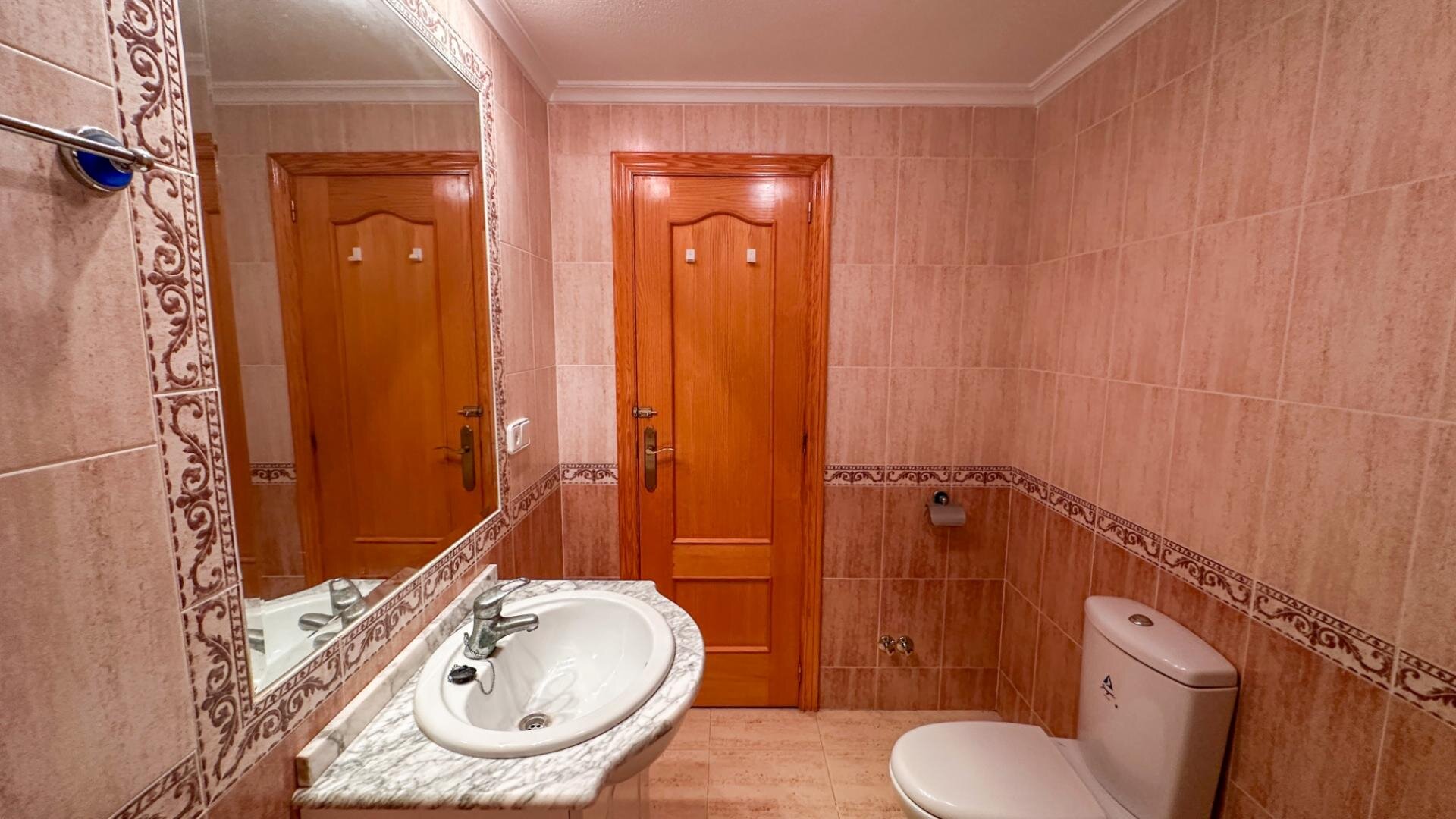 2-Bedroom House in Playa Flamenca, Orihuela Costa - Image 18