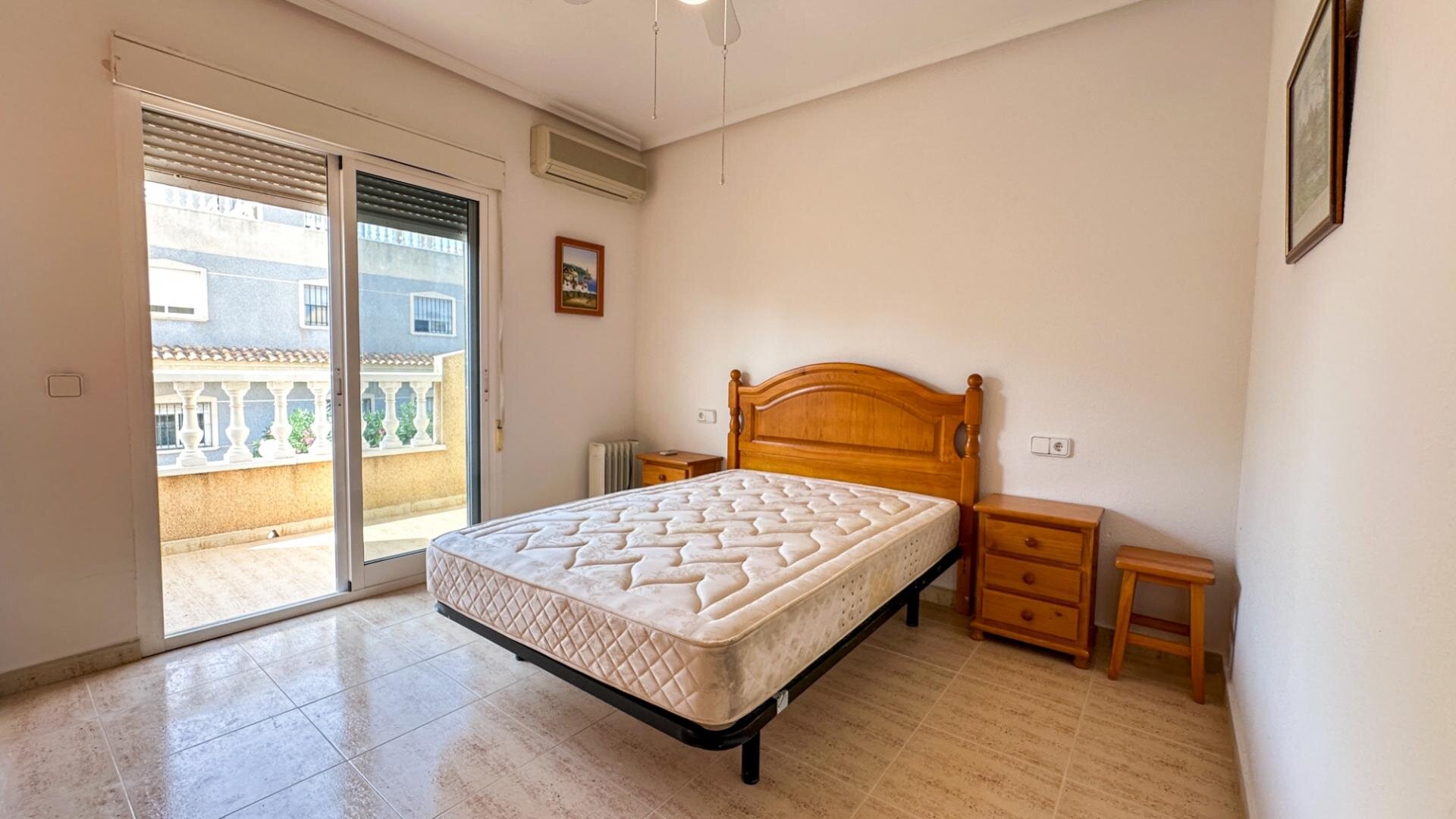2-Bedroom House in Playa Flamenca, Orihuela Costa - Image 20