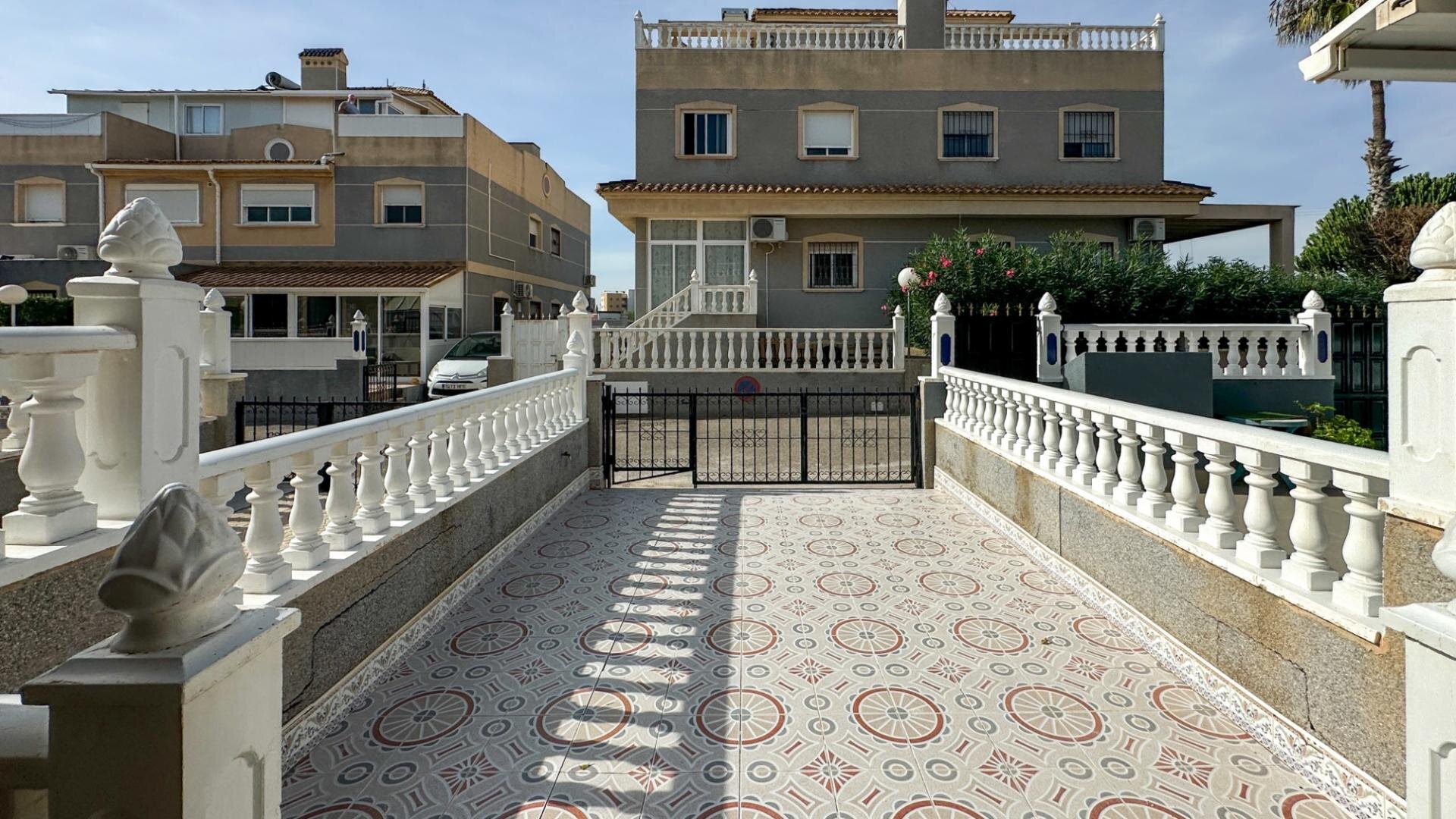 2-Bedroom House in Playa Flamenca, Orihuela Costa - Image 31