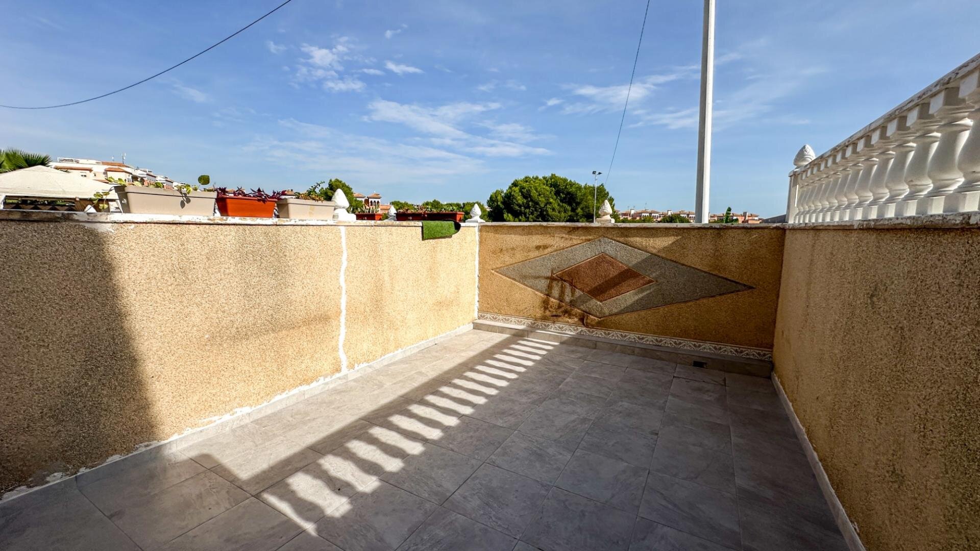 2-Bedroom House in Playa Flamenca, Orihuela Costa - Image 48