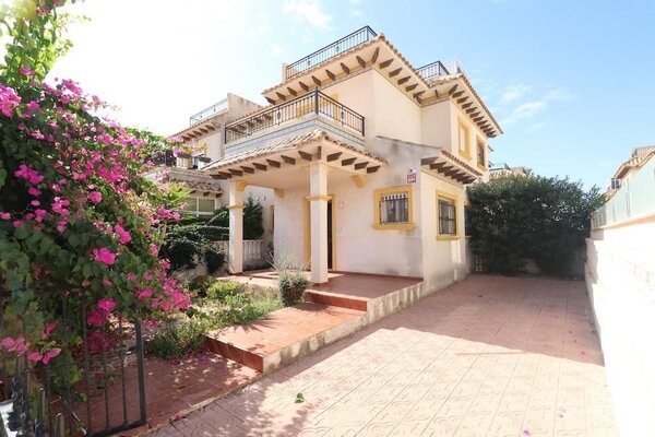 2-Bedroom House in Playa Flamenca, Orihuela Costa