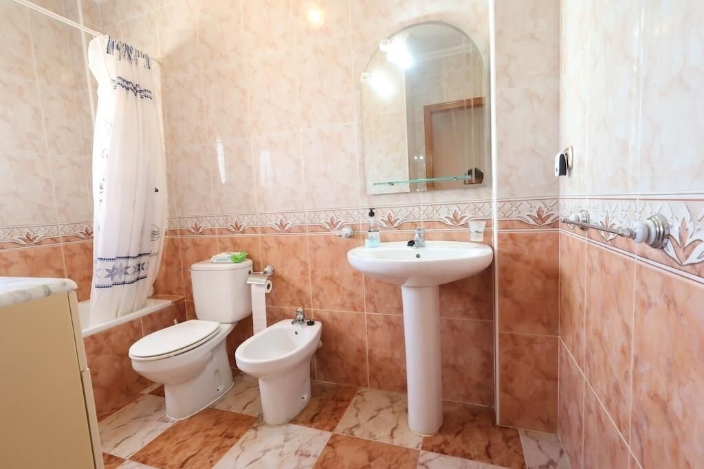 2-Bedroom House in Playa Flamenca, Orihuela Costa - Image 14