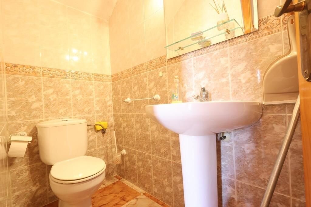2-Bedroom House in Playa Flamenca, Orihuela Costa - Image 15
