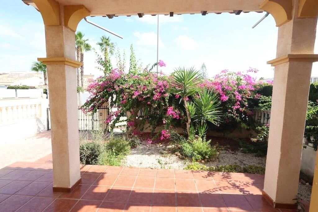 2-Bedroom House in Playa Flamenca, Orihuela Costa - Image 20
