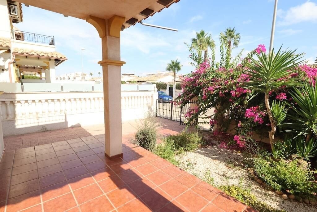 2-Bedroom House in Playa Flamenca, Orihuela Costa - Image 22