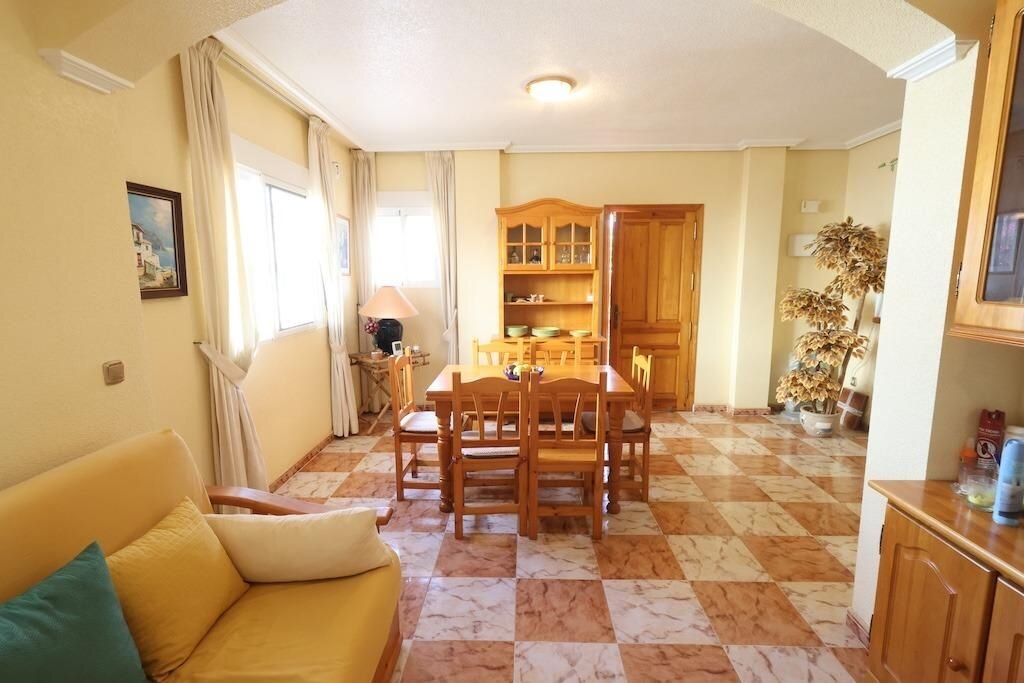 2-Bedroom House in Playa Flamenca, Orihuela Costa - Image 9