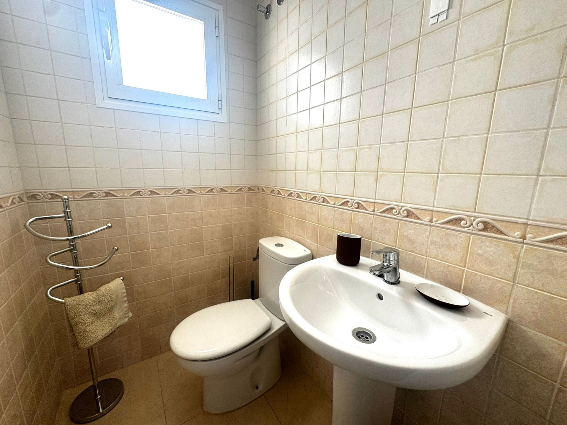 3-Bedroom Villa in Los Alcázares - Image 4