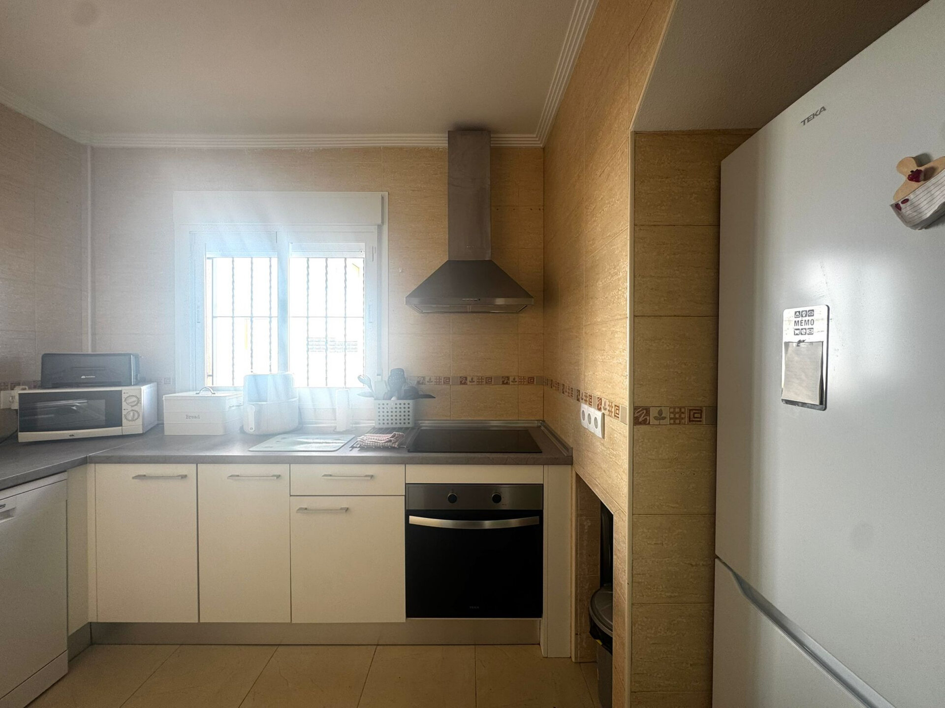 3-Bedroom Villa in Los Alcázares - Image 6