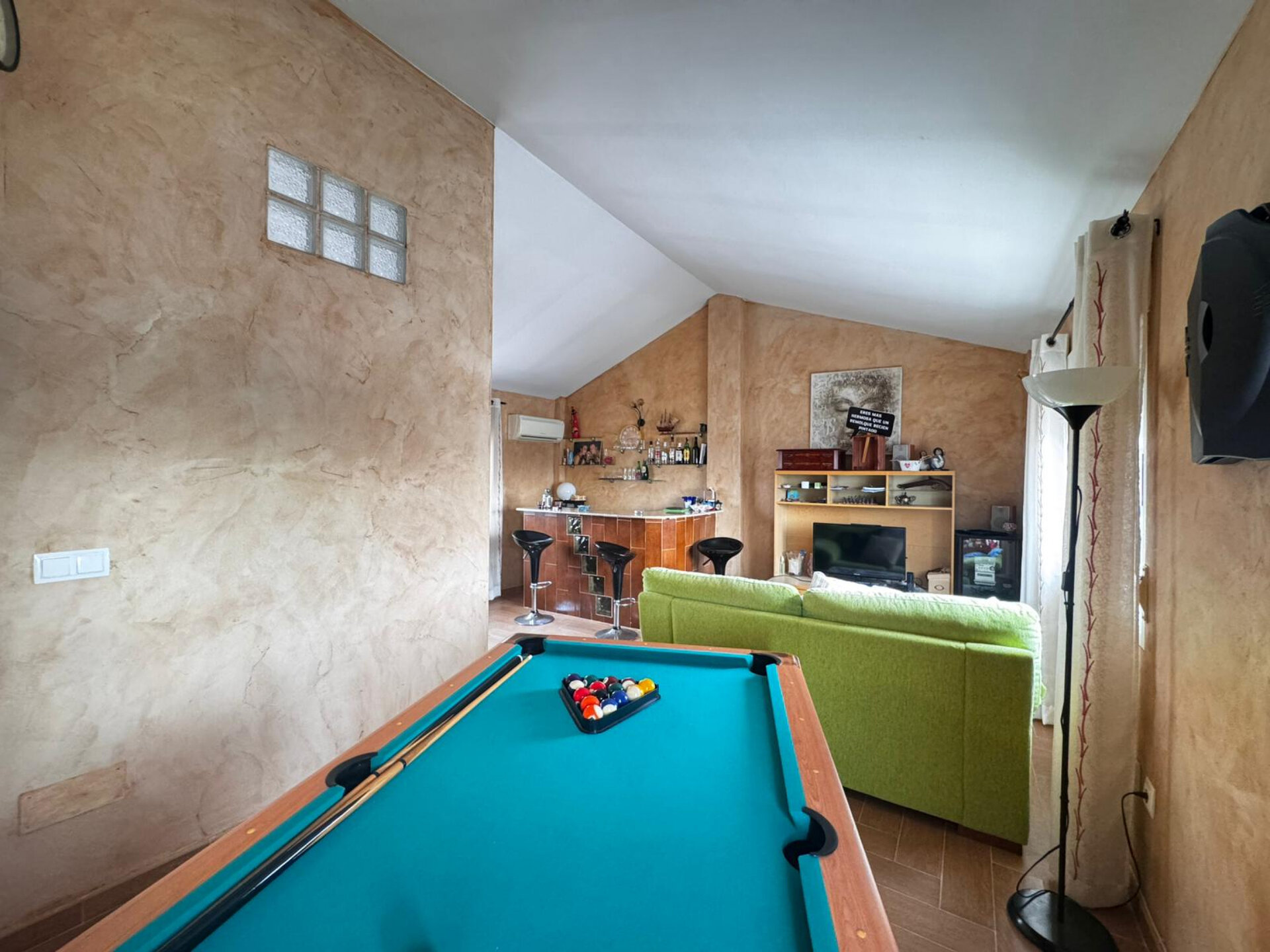 4-Bedroom Villa in Los Alcázares - Image 20