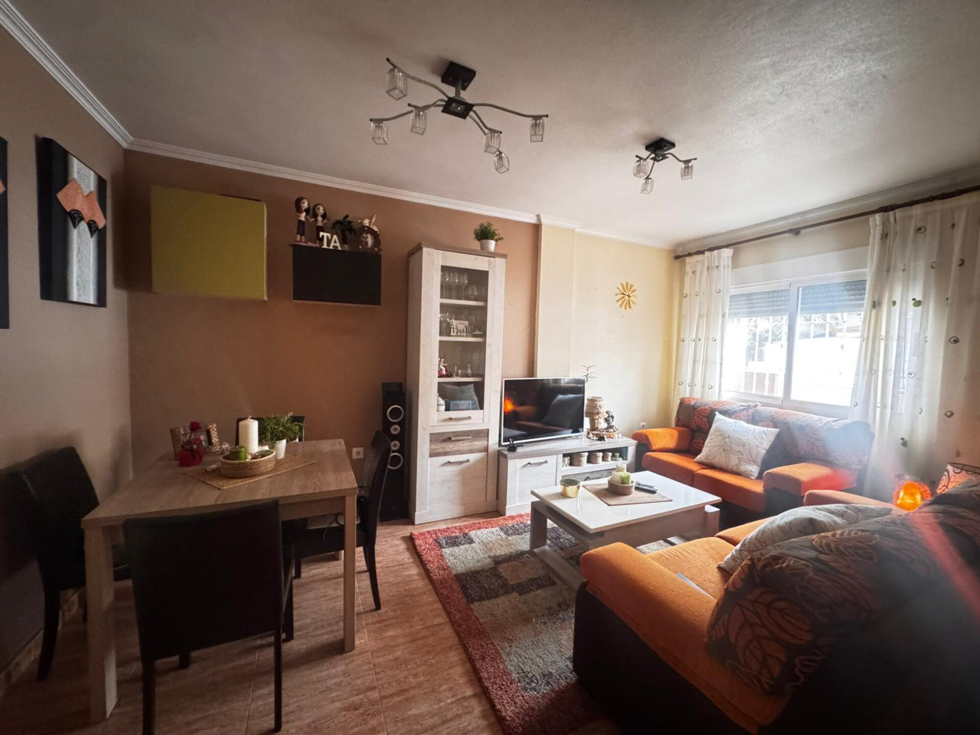 4-Bedroom Villa in Los Alcázares - Image 6