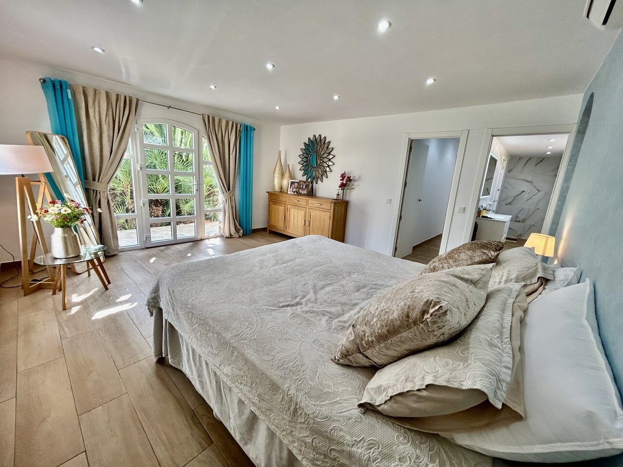 6-Bedroom Villa in Cabo Roig, Cabo Roig - Image 10