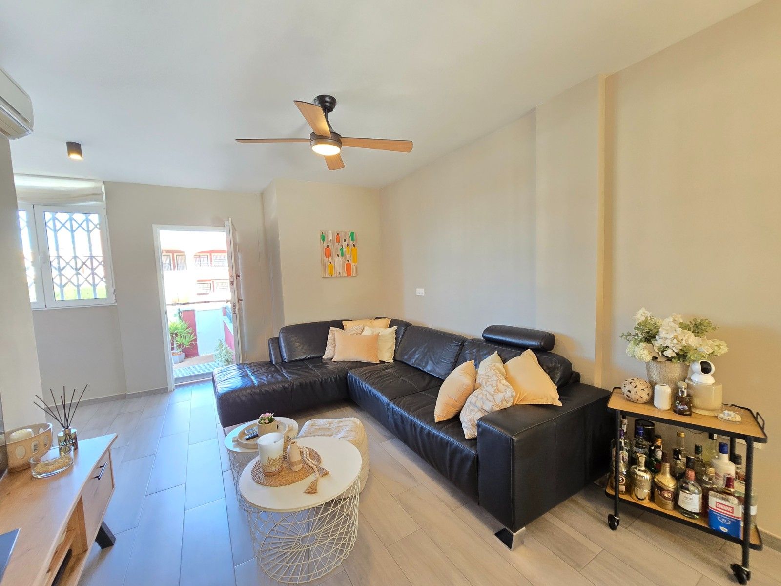 2-Bedroom Apartment in Los Altos, Orihuela Costa - Image 20