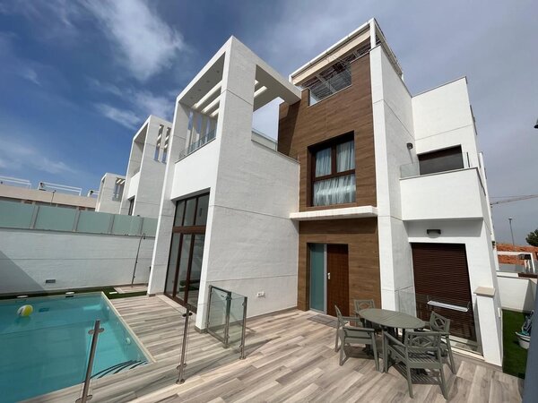 3 magamistuba - Villa - Alicante