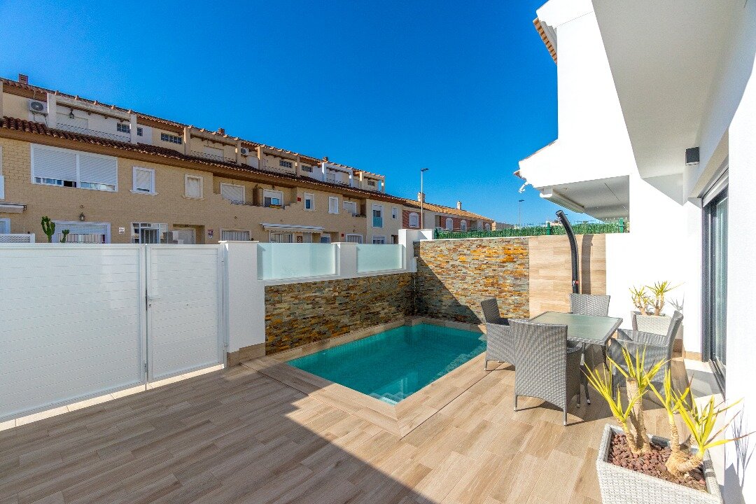 3-Bedroom Townhouse in San Pedro del Pinatar - Image 13