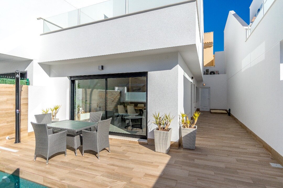 3-Bedroom Townhouse in San Pedro del Pinatar - Image 17