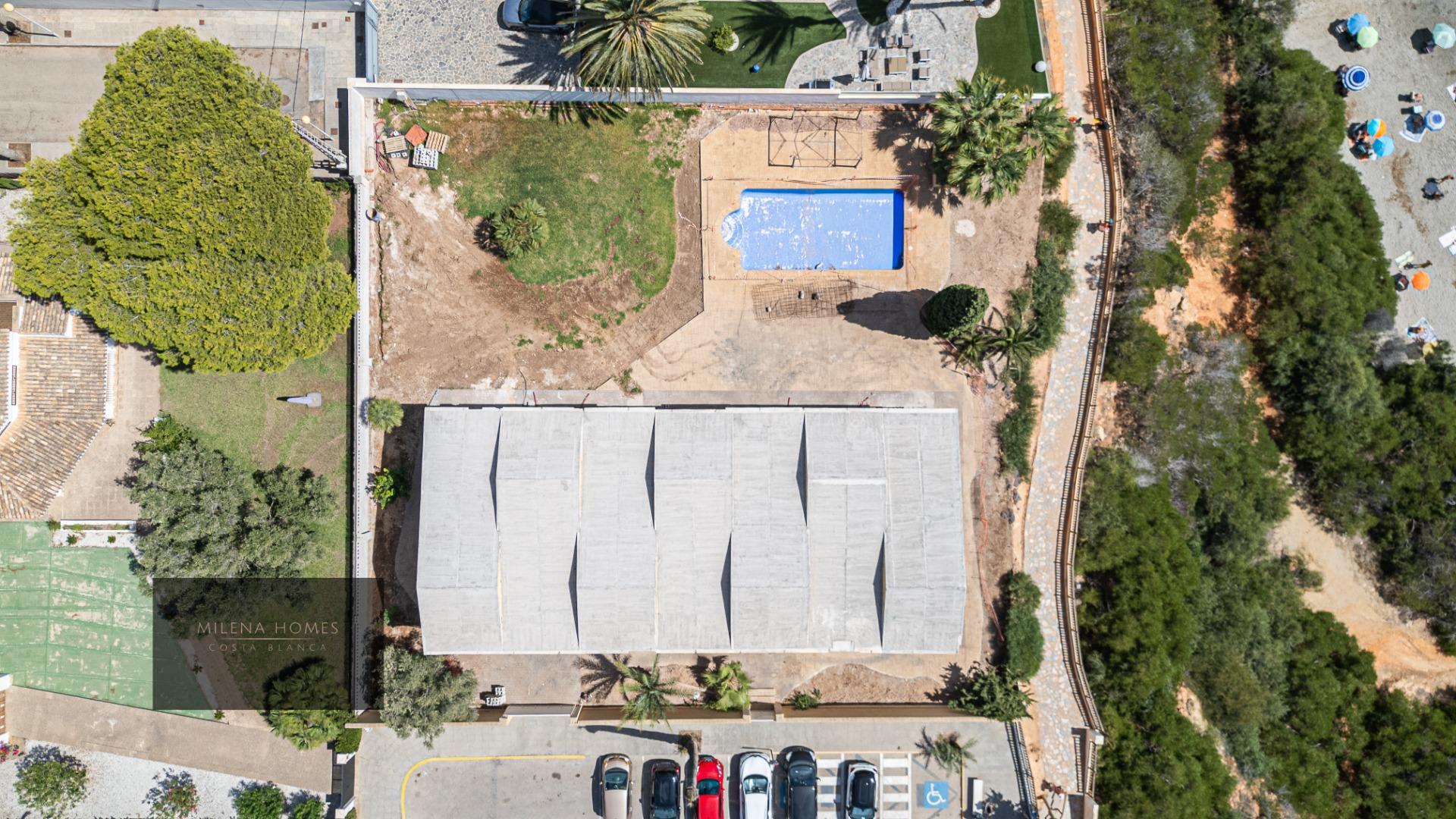 8-Bedroom Villa in Cabo Roig - Image 4