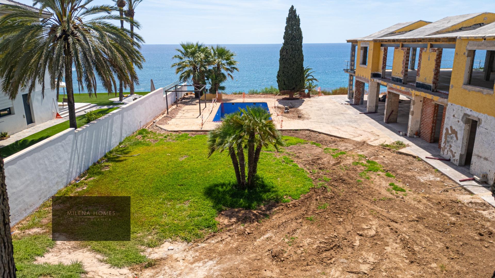 8-Bedroom Villa in Cabo Roig - Image 6