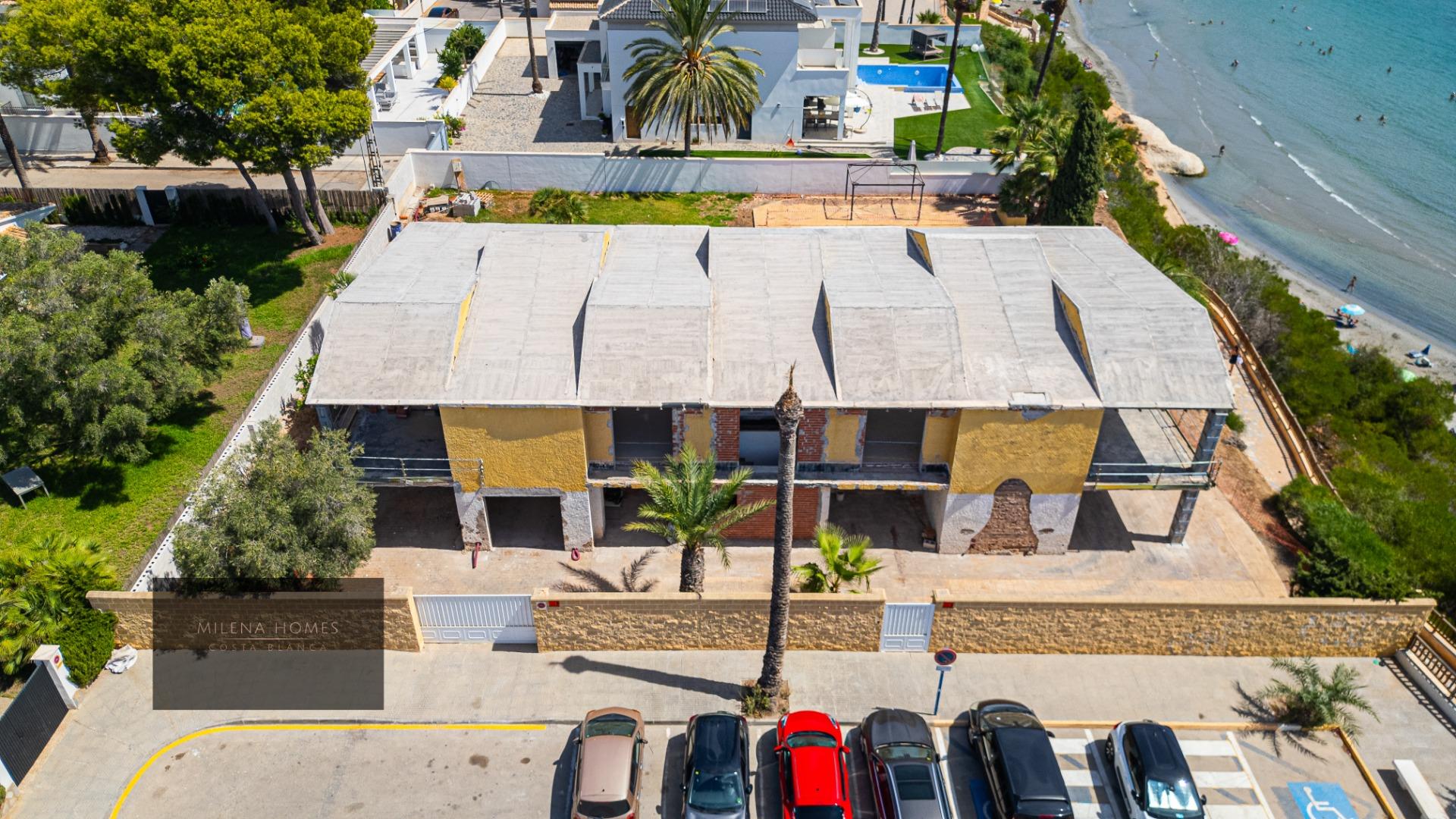 8-Bedroom Villa in Cabo Roig - Image 9