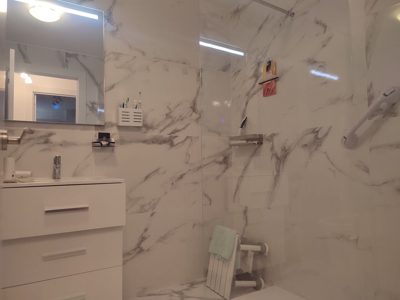 2-Bedroom Apartment in Sucina, Sucina - Image 16
