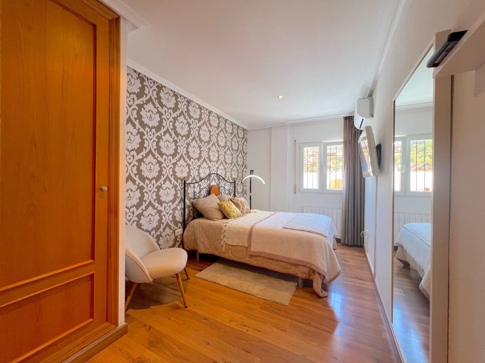 6-Bedroom Villa in La Senda del Recuerdo, San Javier - Image 28