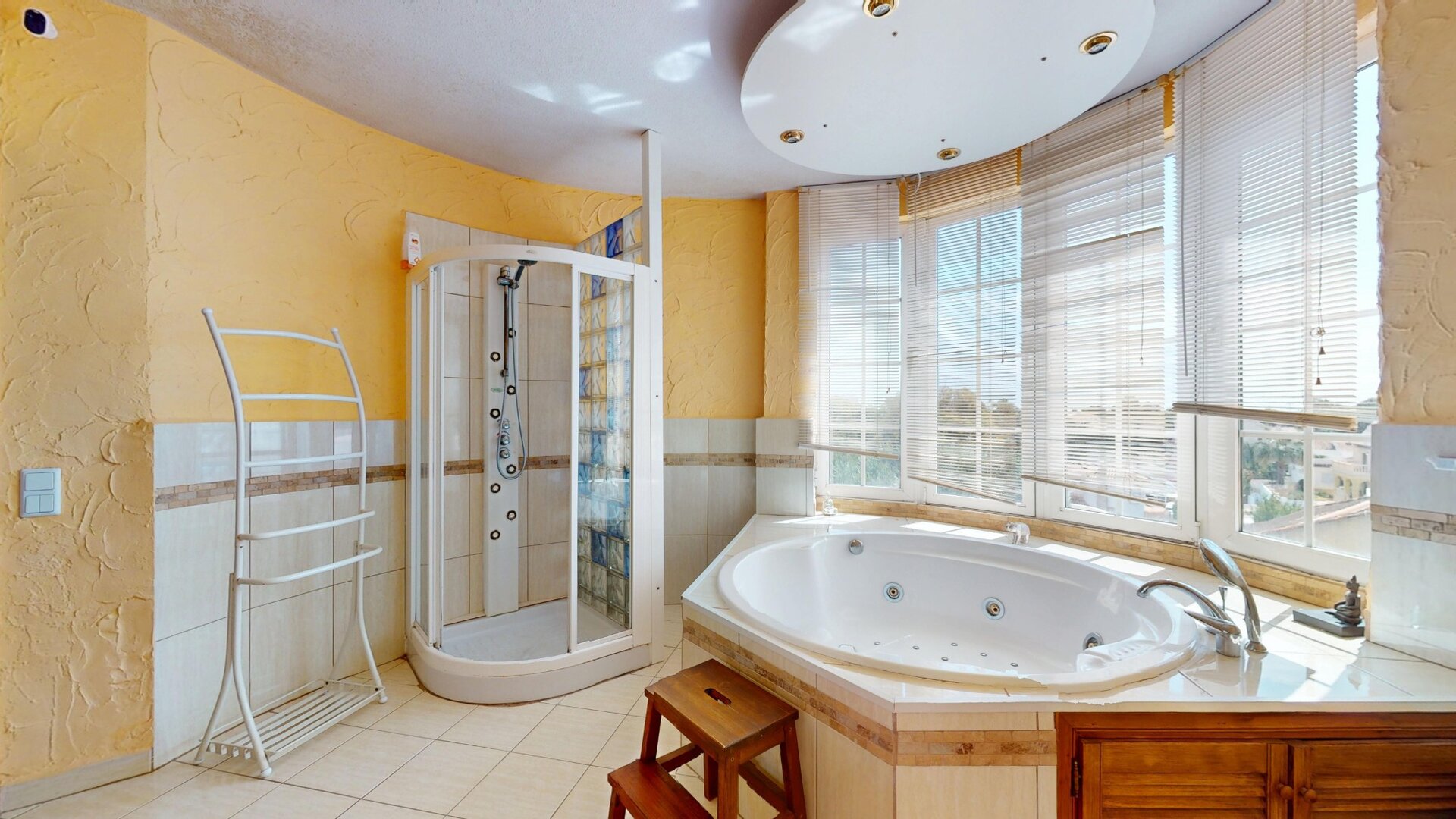 5-Bedroom Villa in Lomas de Cabo Roig, Orihuela Costa - Image 22