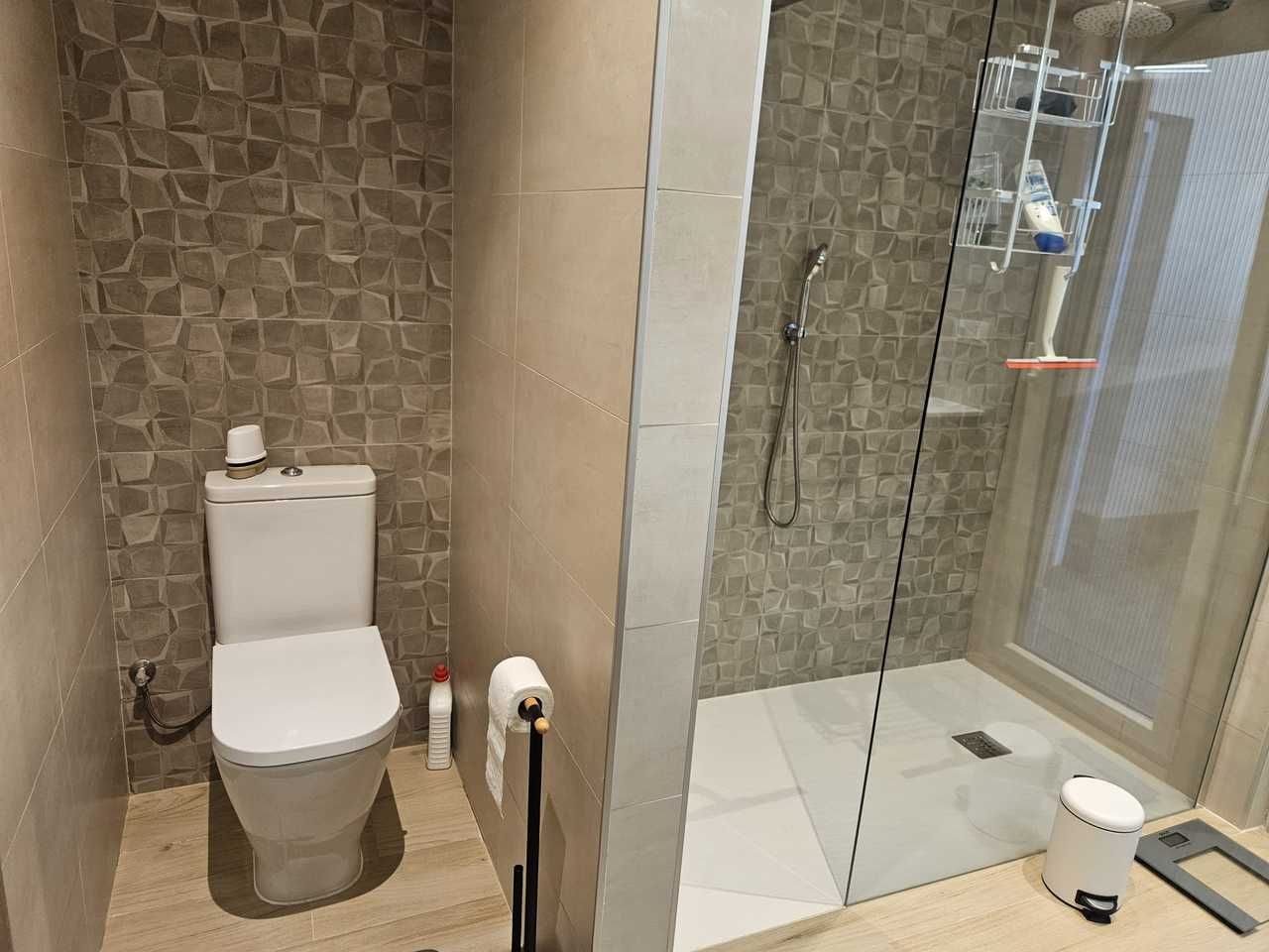 4-Bedroom Villa in La Siesta - El Salado - Torreta, Torrevieja - Image 33