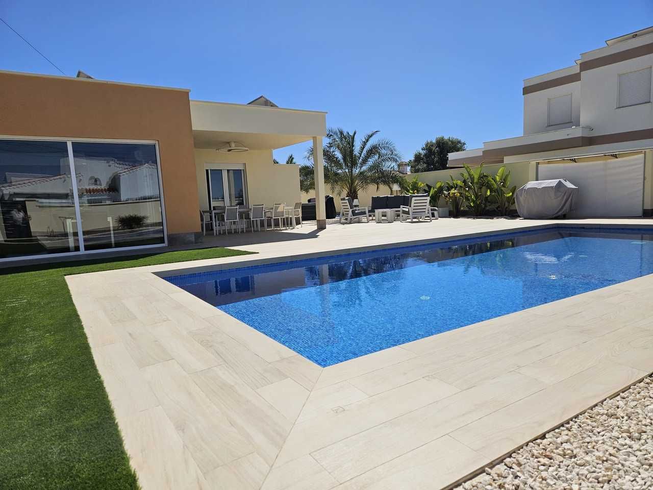4-Bedroom Villa in La Siesta - El Salado - Torreta, Torrevieja - Image 5
