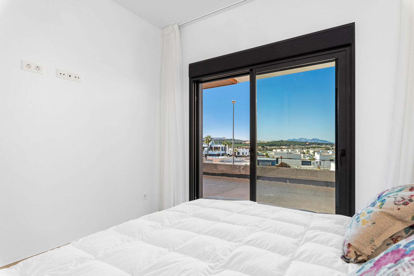 2-Bedroom Penthouse Apartment in Benijófar - Image 12