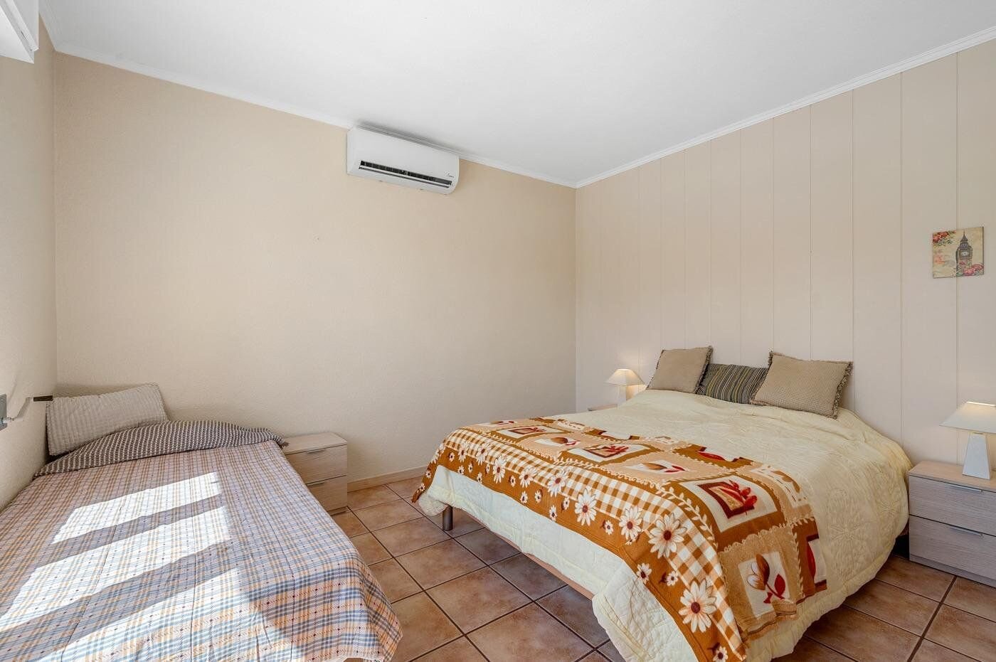 6-Bedroom Villa in Centro de la Ciudad Quesada, Rojales - Image 4