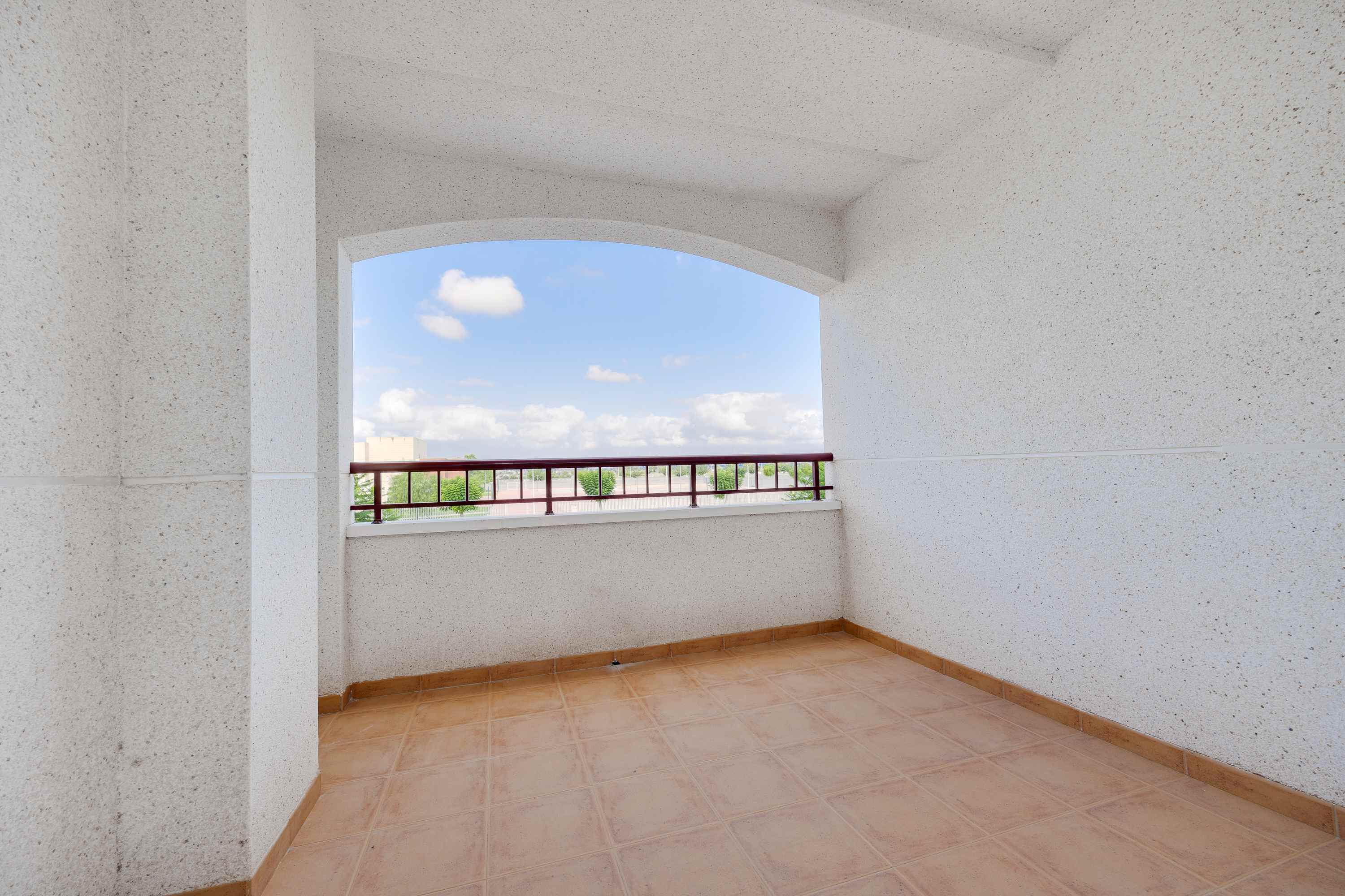 1-Bedroom Apartment in San Fulgencio - Image 3