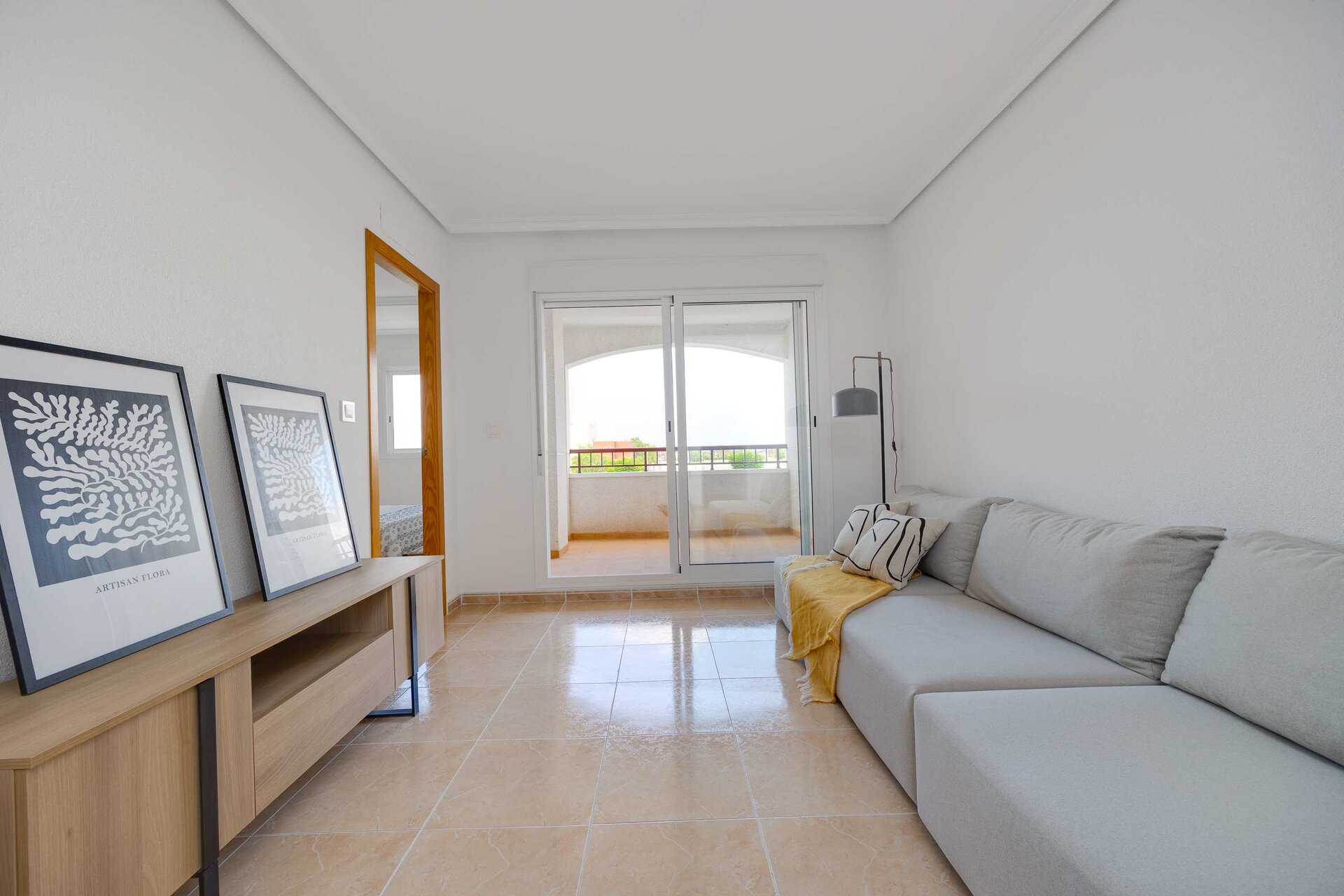 1-Bedroom Apartment in San Fulgencio - Image 7
