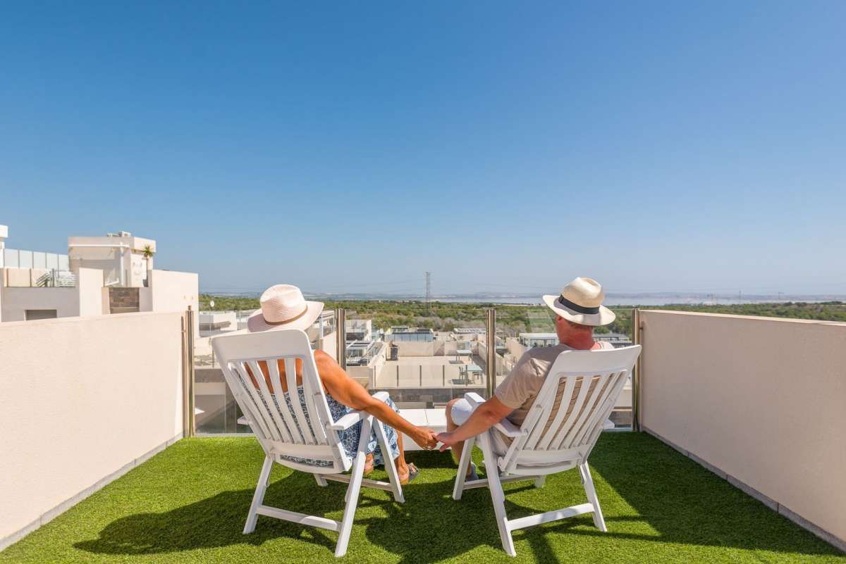 3-Bedroom Villa in Lomas de Cabo Roig, Orihuela Costa - Image 25