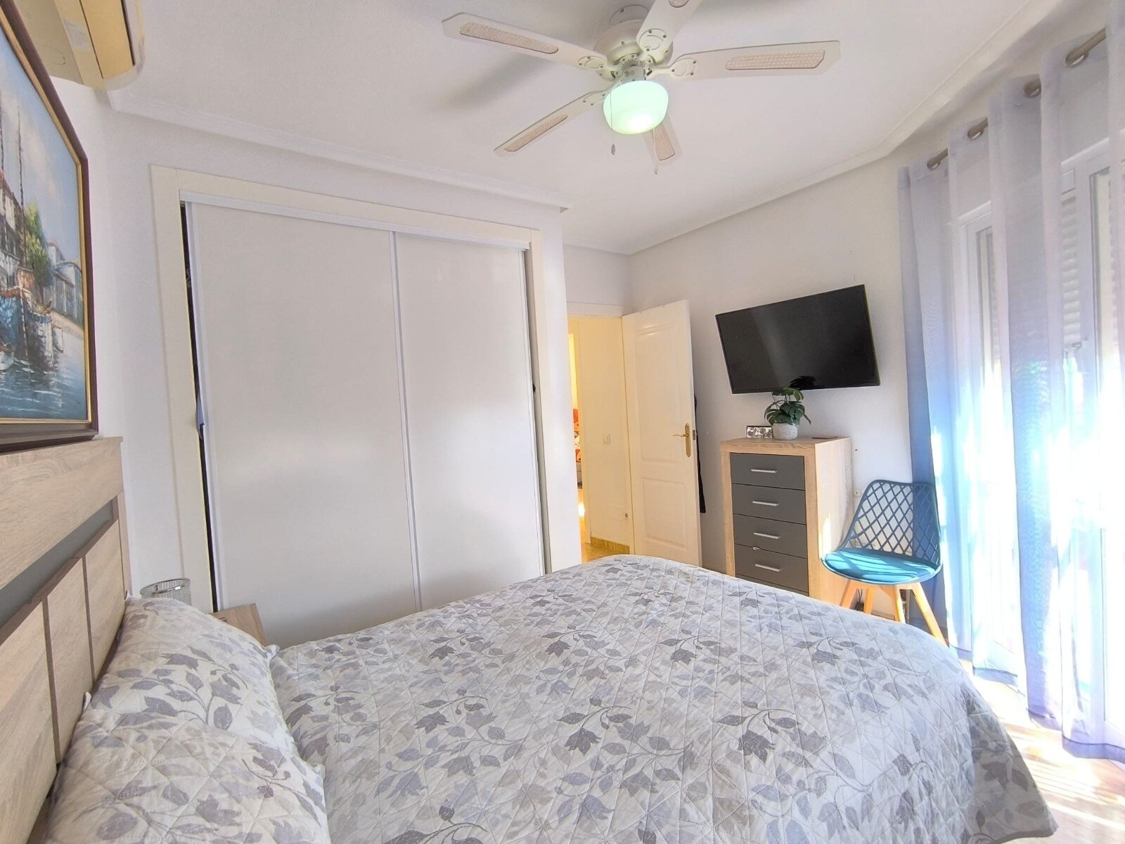 3-Bedroom Villa in Urbanizaciones, Guardamar del Segura - Image 20