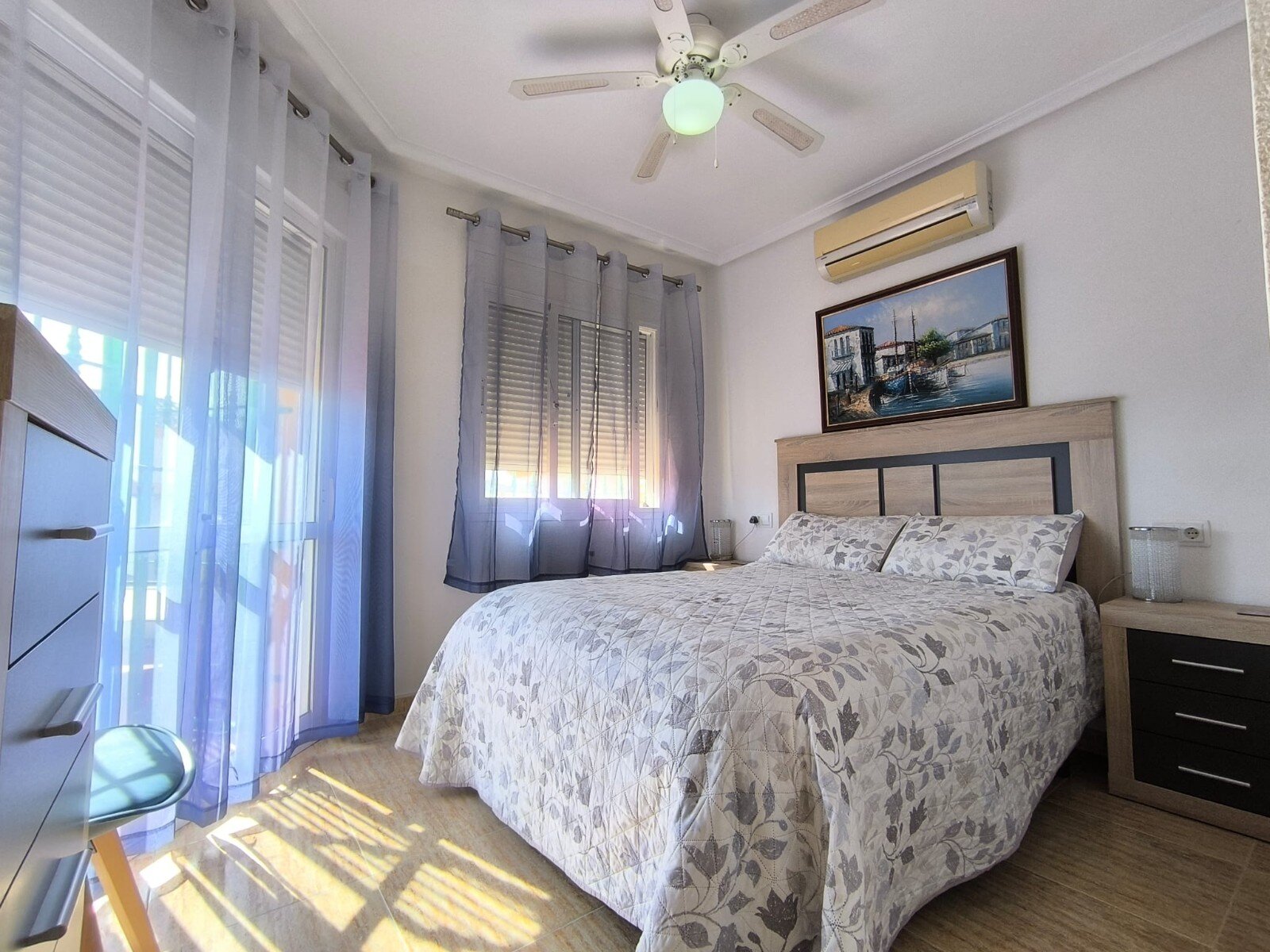 3-Bedroom Villa in Urbanizaciones, Guardamar del Segura - Image 7