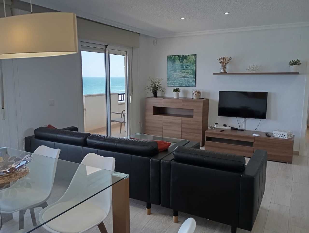 3-Bedroom Apartment in Pilar de la Horadada - Image 8