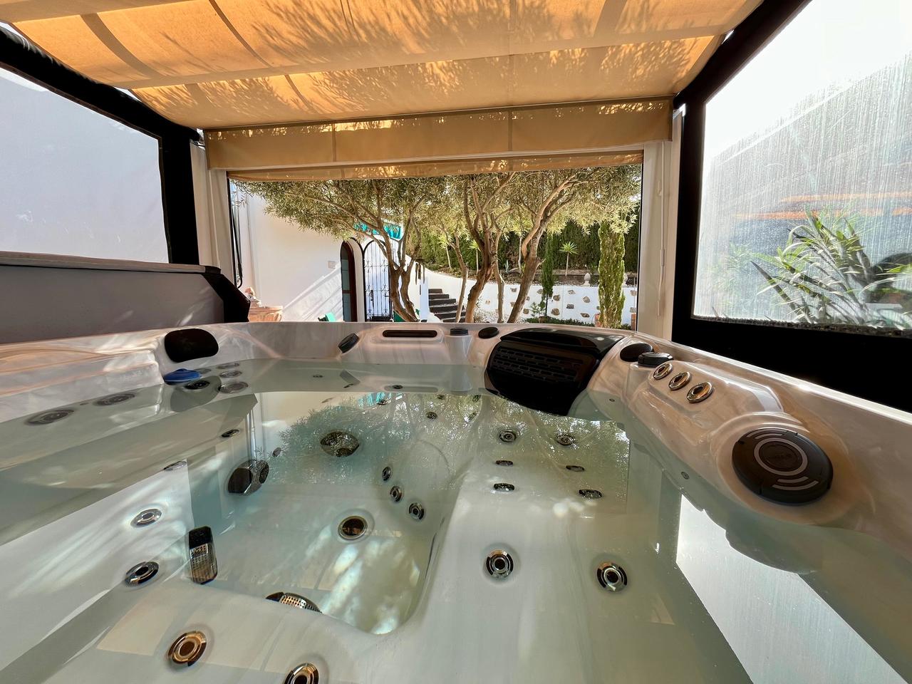 Villa met 4 Slaapkamers in Villamartin, Orihuela Costa - Image 10