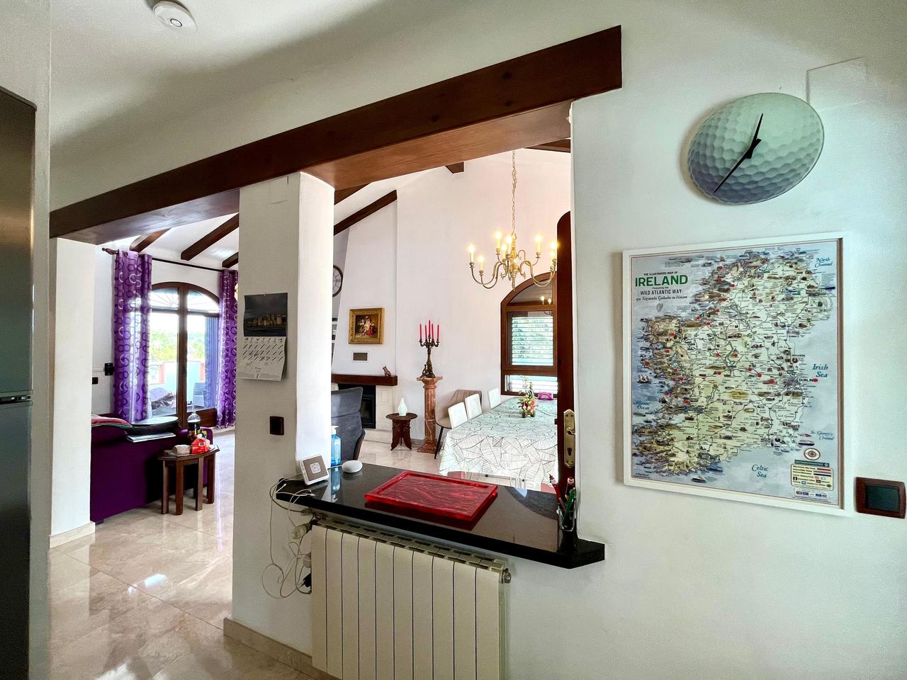 Villa met 4 Slaapkamers in Villamartin, Orihuela Costa - Image 18