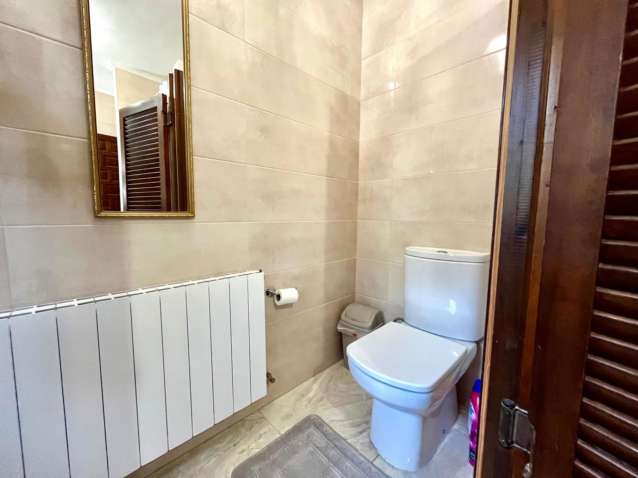 Villa met 4 Slaapkamers in Villamartin, Orihuela Costa - Image 34