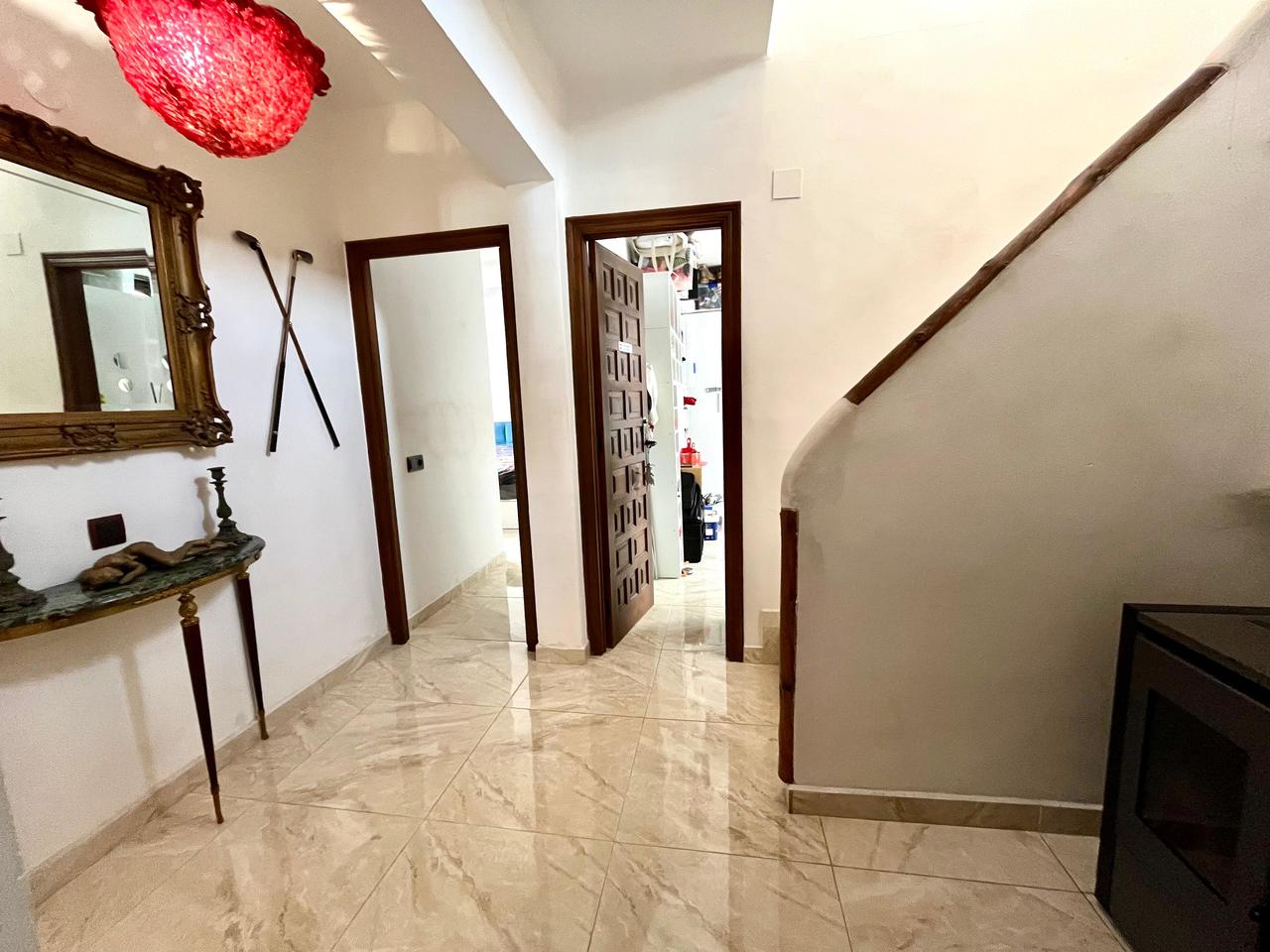 Villa met 4 Slaapkamers in Villamartin, Orihuela Costa - Image 36