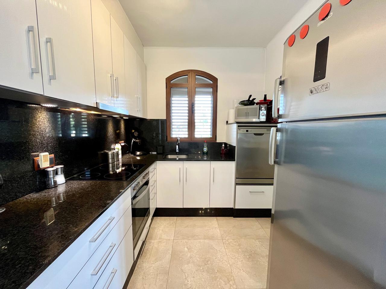 Villa met 4 Slaapkamers in Villamartin, Orihuela Costa - Image 7