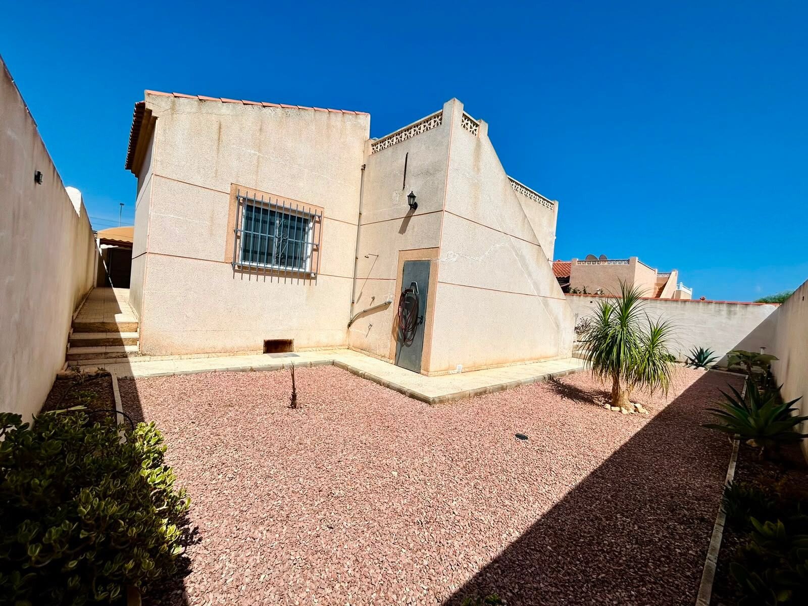 4-Bedroom Villa in San Luis, Torrevieja - Image 19