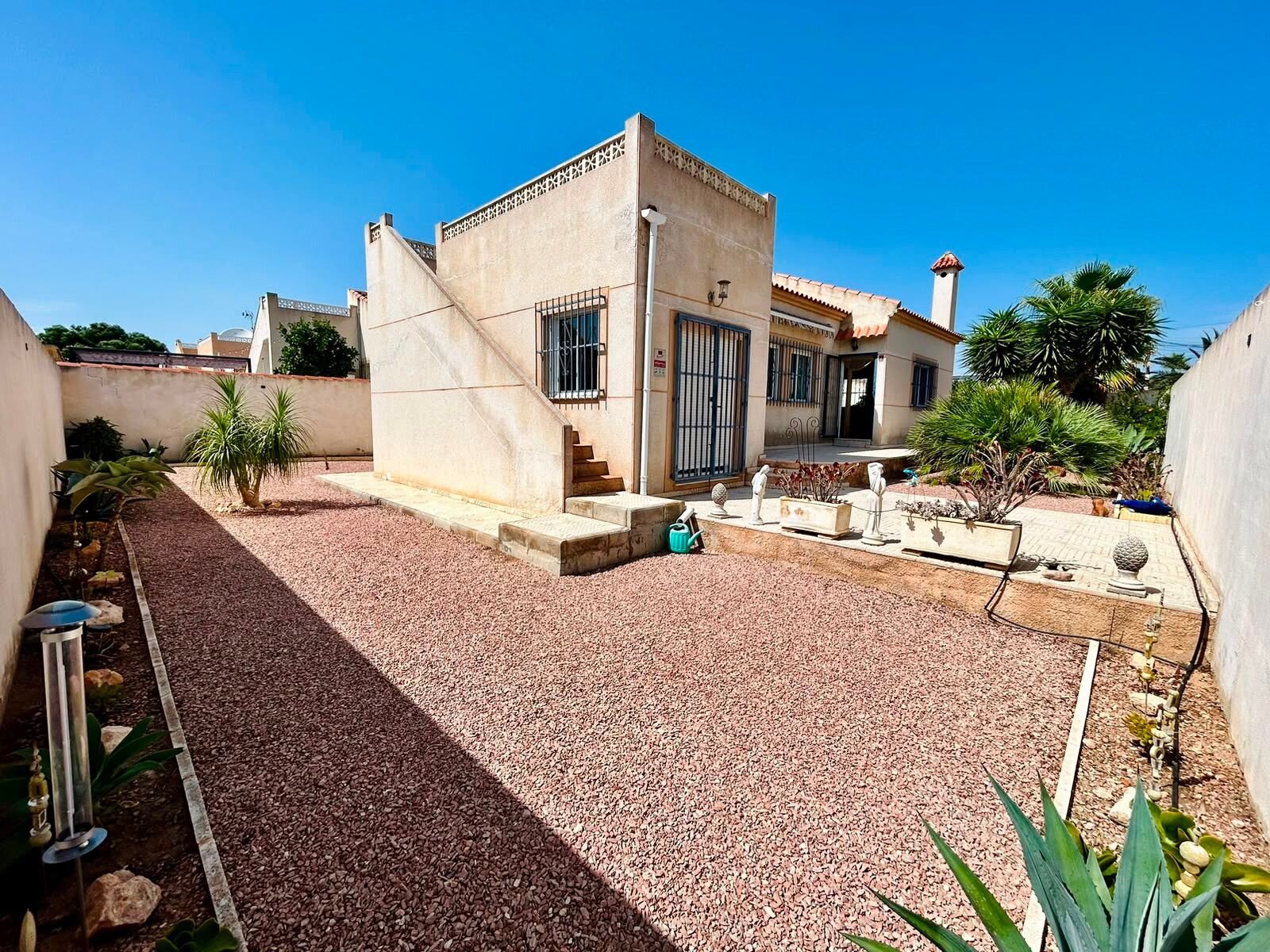4-Bedroom Villa in San Luis, Torrevieja - Image 21