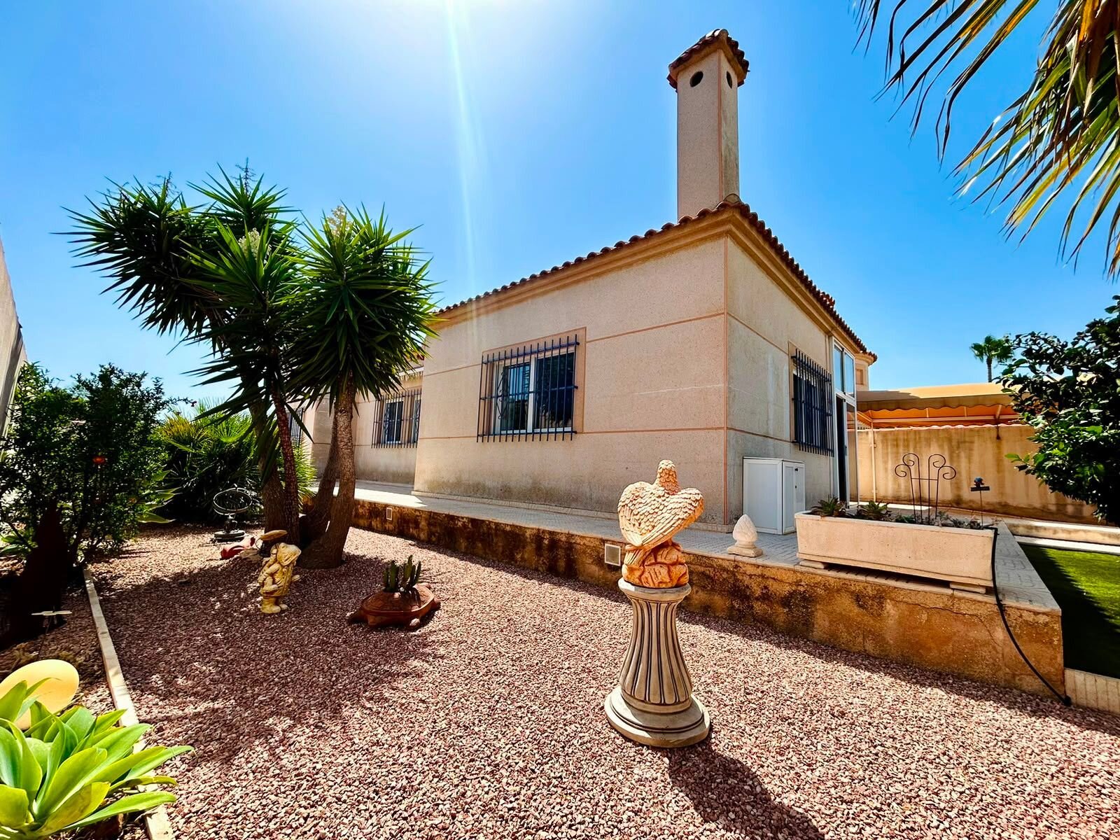 4-Bedroom Villa in San Luis, Torrevieja - Image 28