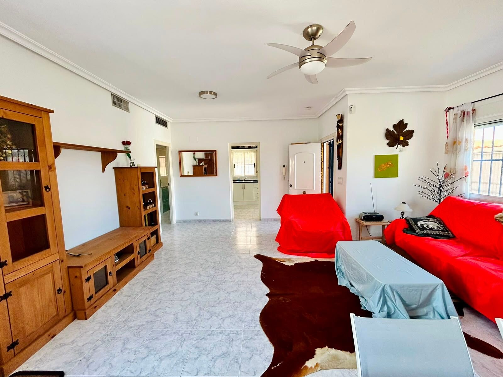 4-Bedroom Villa in San Luis, Torrevieja - Image 42